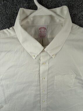 Brooks Brothers Non Iron Stretch White Button Up Shirt 17.5 34 Madison Adult Men